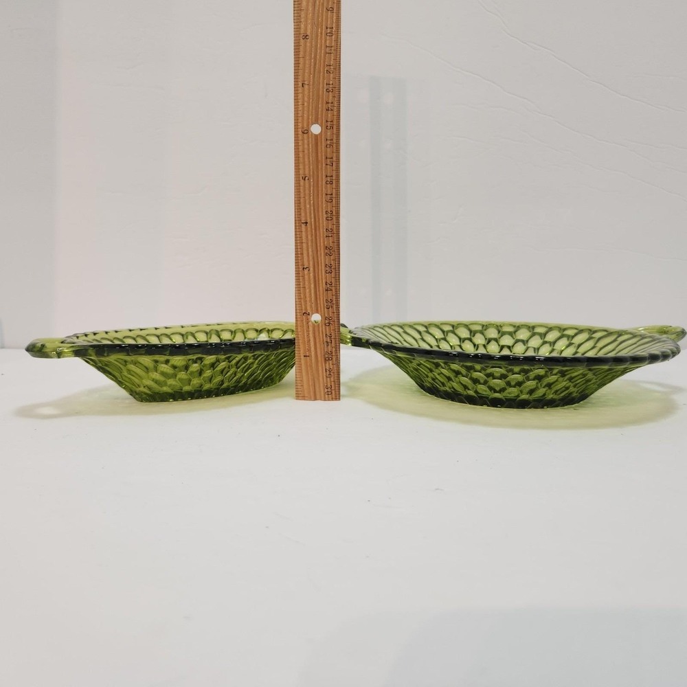 Indiana Glass Avocado Green Honeycomb Serving Dishes,‎ 2 pieces - Picture 9 of 11
